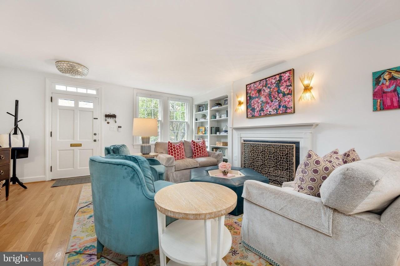 822 S Royal St - Photo 6 of 50