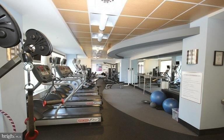 525 N Fayette St Unit 304 - Photo 3 of 22