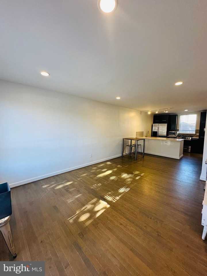 137 W Reed Ave - Photo 6 of 17