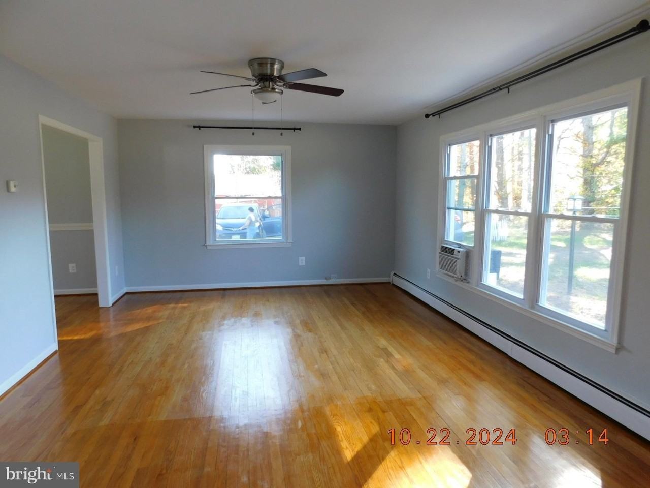 13341 Latham Ln - Photo 2 of 15