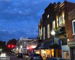 featured image of 171 E Davis St Apt 201