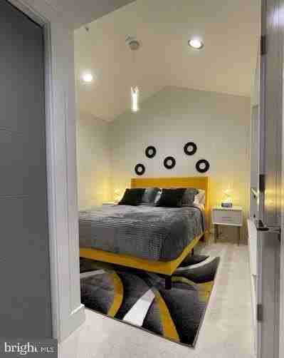 171 E Davis St #201 - Photo 6 of 10