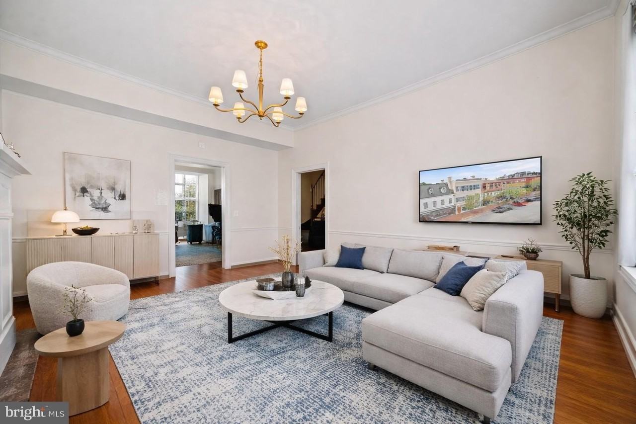 415 William St Apt A - Photo 3 of 13