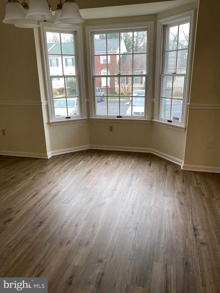 207 Fairfield Dr - Photo 3 of 17