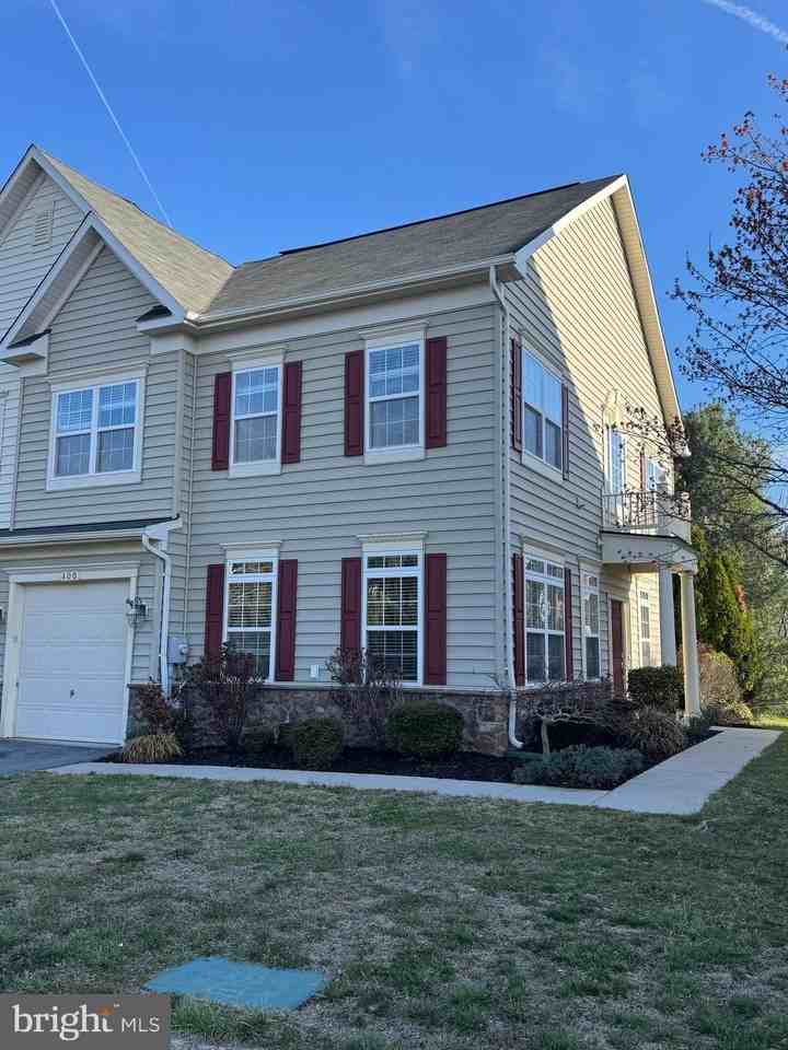 400 Kintyre Ln - Photo 2 of 33