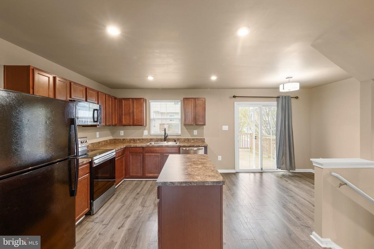 113 Reign Way - Photo 2 of 35