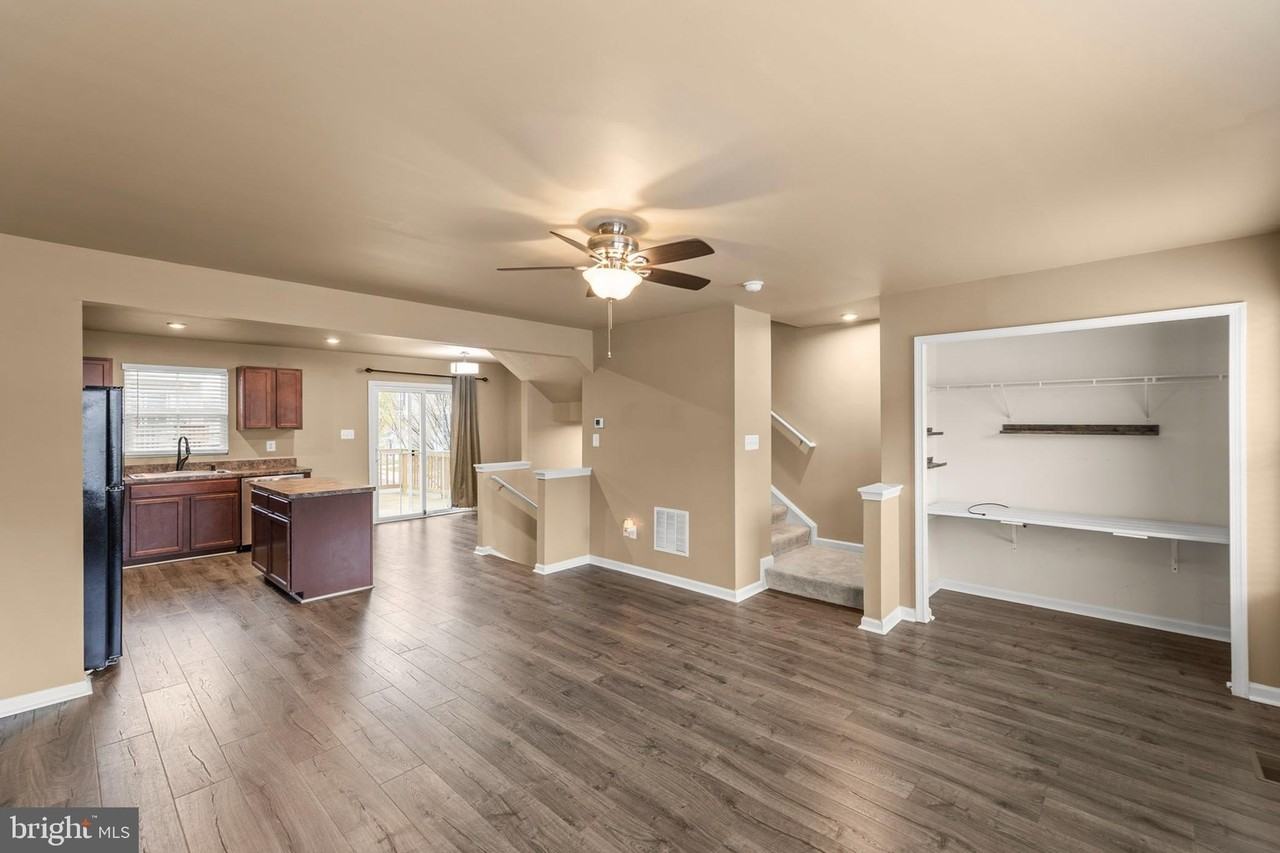 113 Reign Way - Photo 4 of 35