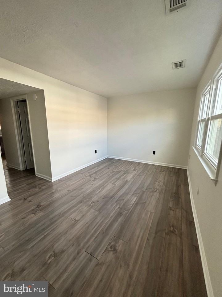 109 Ash Hollow Dr - Photo 3 of 25