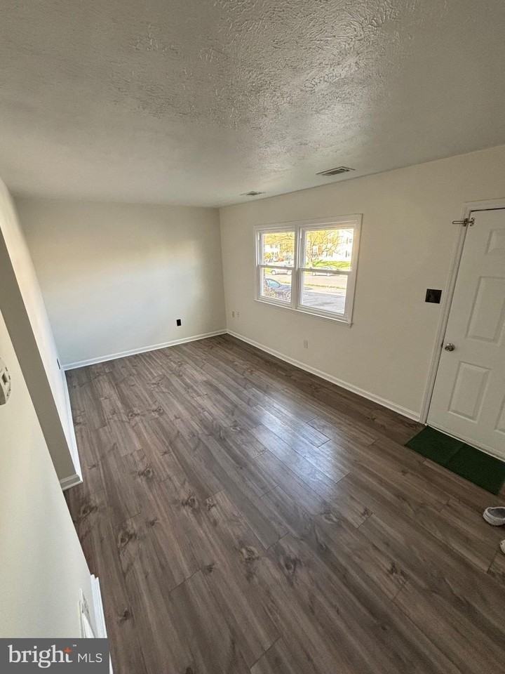 109 Ash Hollow Dr - Photo 4 of 25