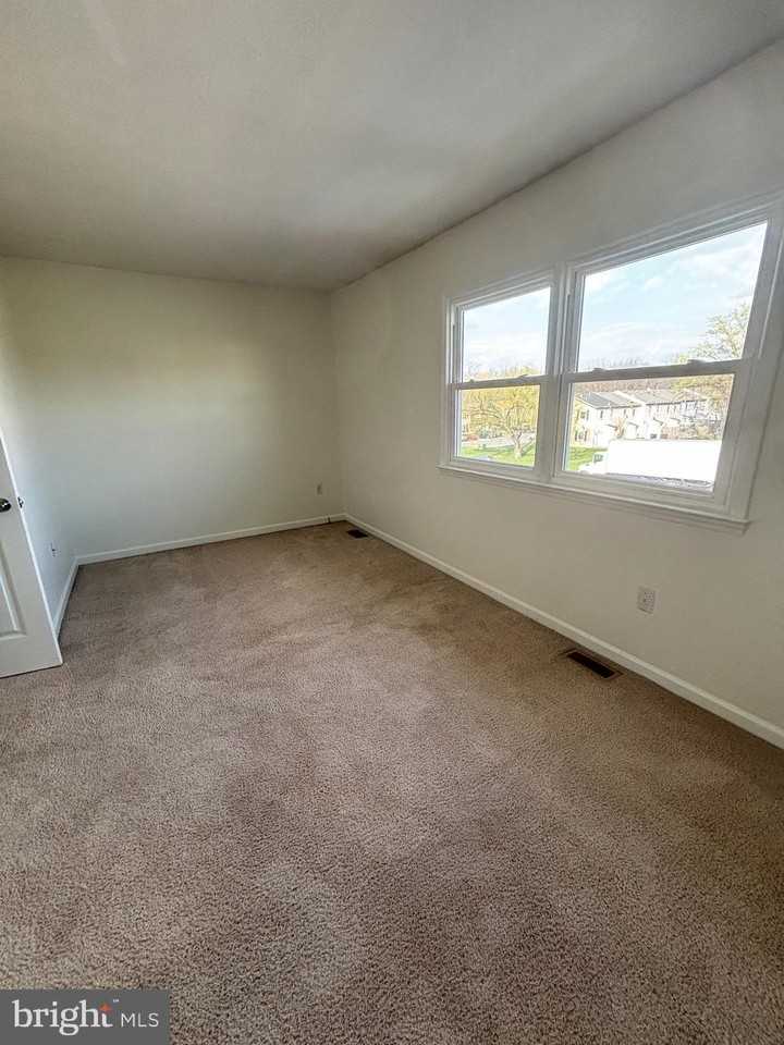 109 Ash Hollow Dr - Photo 6 of 25