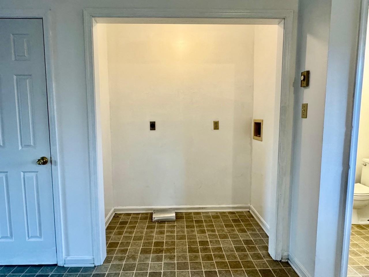 236 Nottoway Dr - Photo 6 of 21