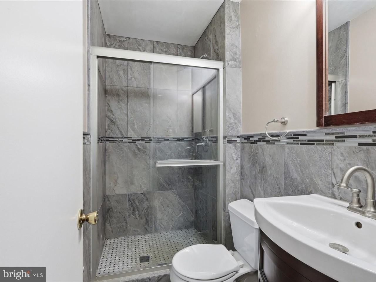 1708 Monza Rd - Photo 6 of 22