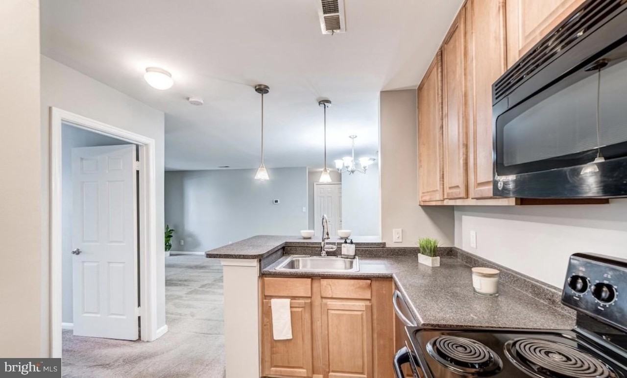 10300 Appalachian Cir #307 - Photo 6 of 23