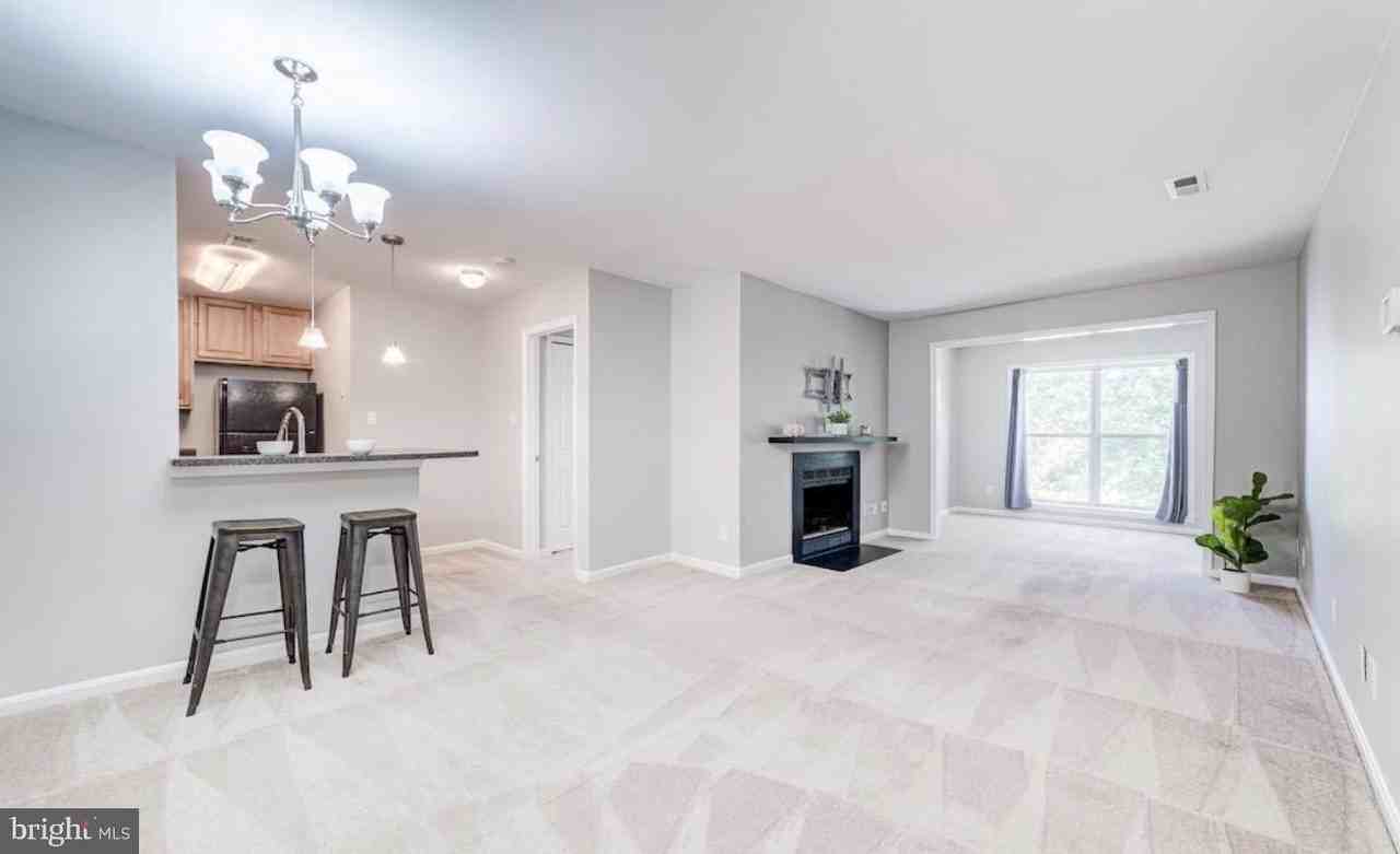 10300 Appalachian Cir #307 - Photo 7 of 23