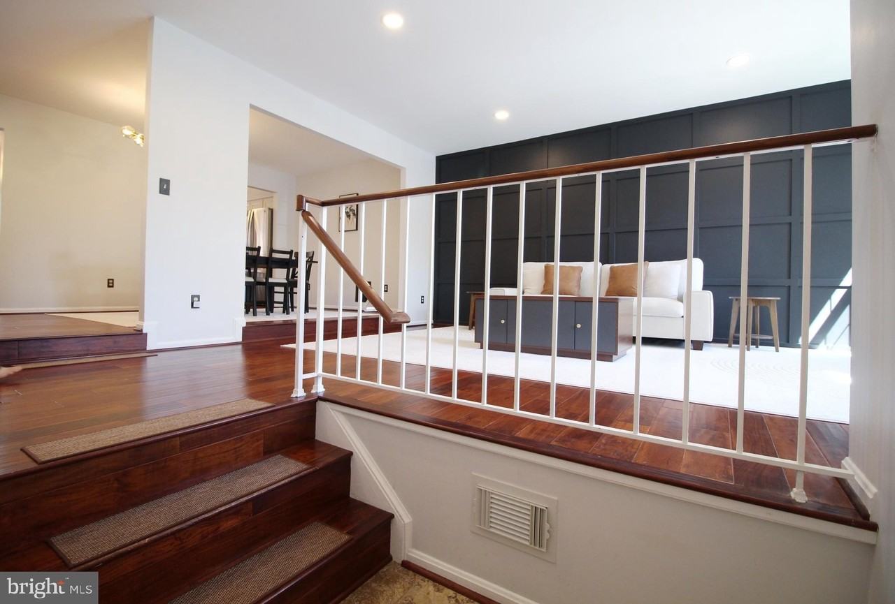 3139 Stratford Ct - Photo 2 of 31