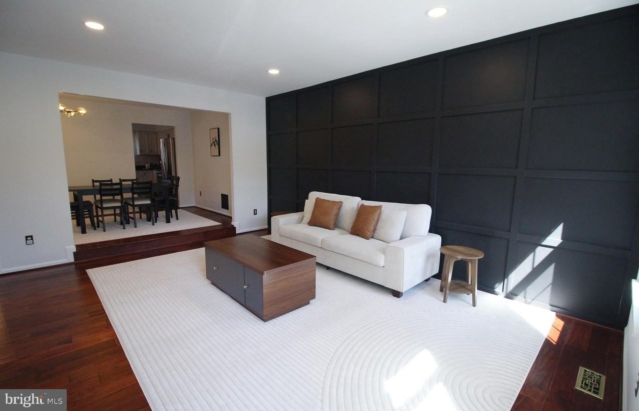 3139 Stratford Ct - Photo 3 of 31