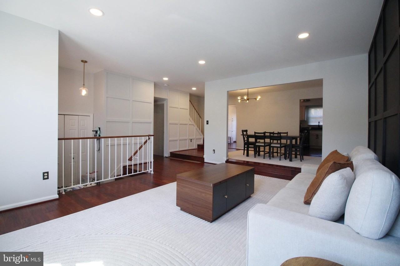 3139 Stratford Ct - Photo 4 of 31