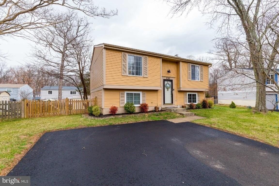 8280 Wold Den Ct - Photo 2 of 38