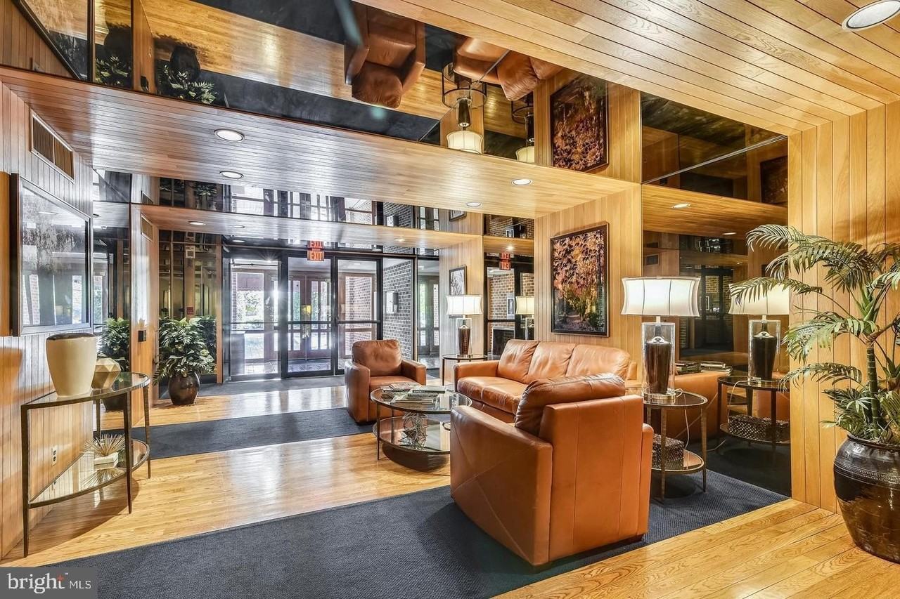 11500 Fairway Dr Apt 606 - Photo 2 of 21