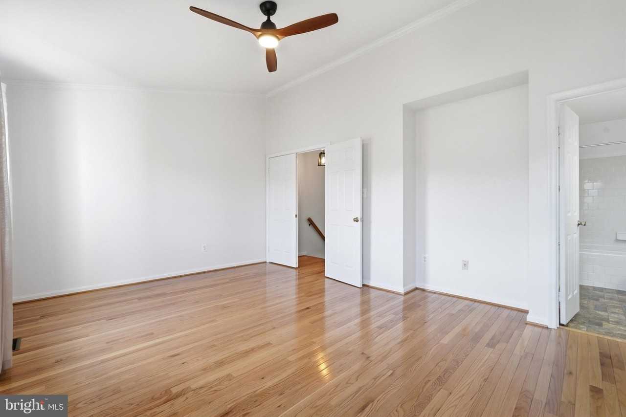 9663 Franklin Woods Pl - Photo 4 of 37