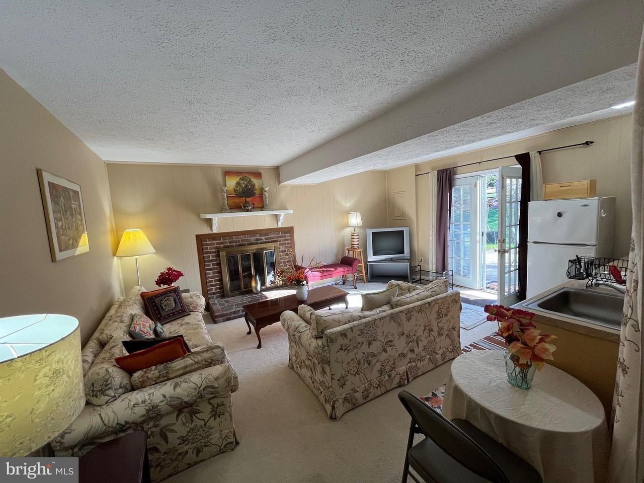 6220 Hidden Canyon Rd - Photo 2 of 14