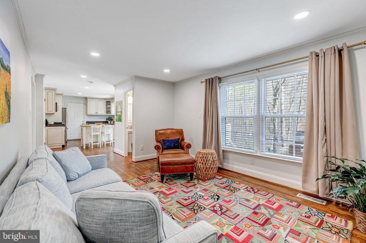 8409 Finlay Ct - Photo 7 of 50