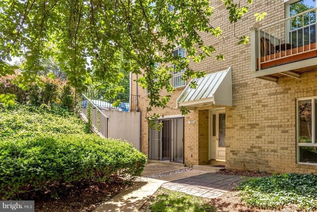 3863 Persimmon Cir - Photo 2 of 30