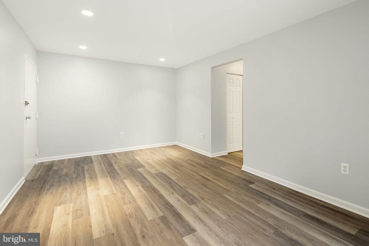 3354 Woodburn Rd Apt 14 - Photo 6 of 50