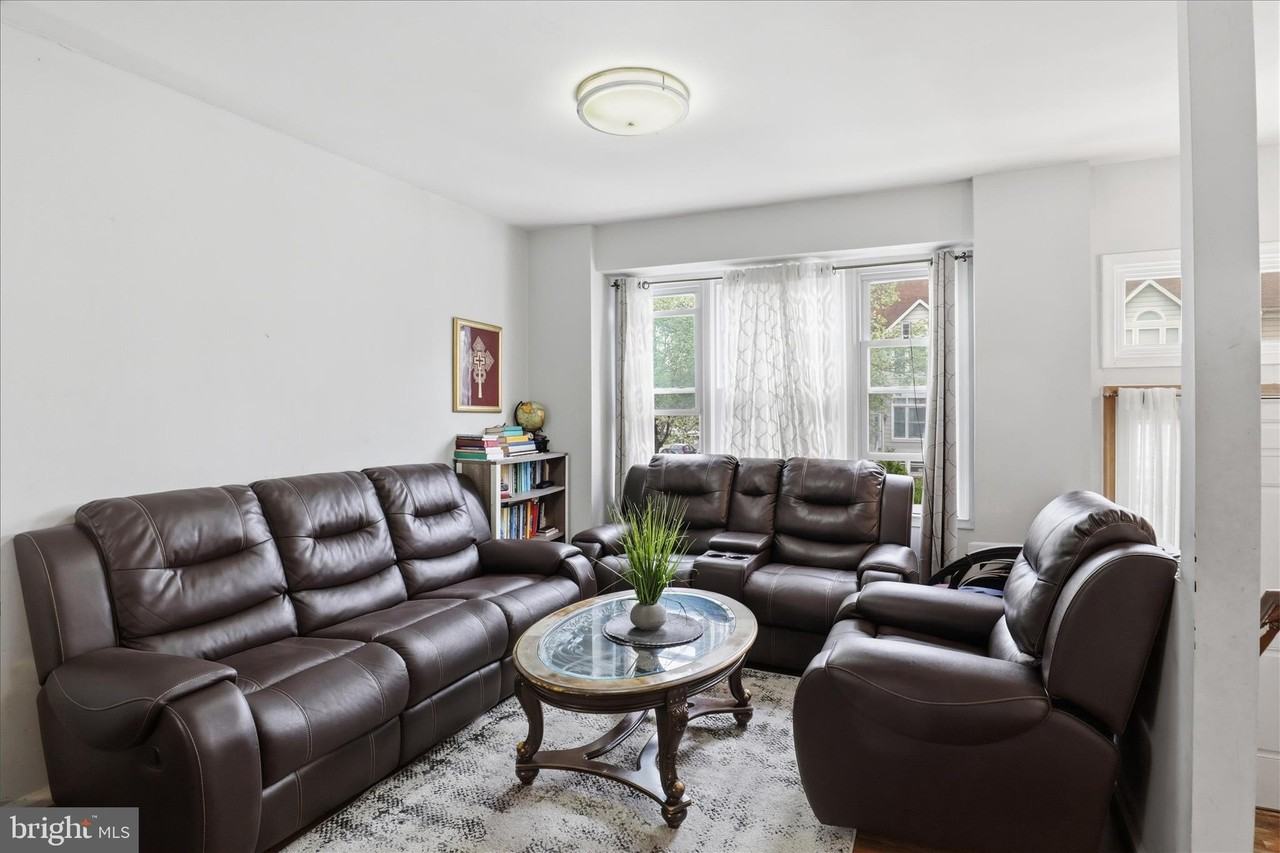 459 Virginia Ave - Photo 6 of 43