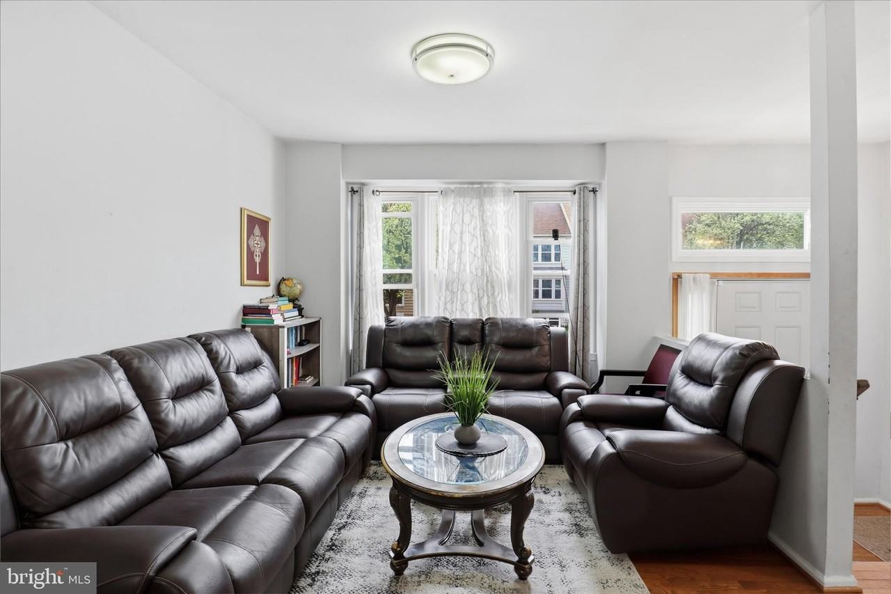 459 Virginia Ave - Photo 7 of 43