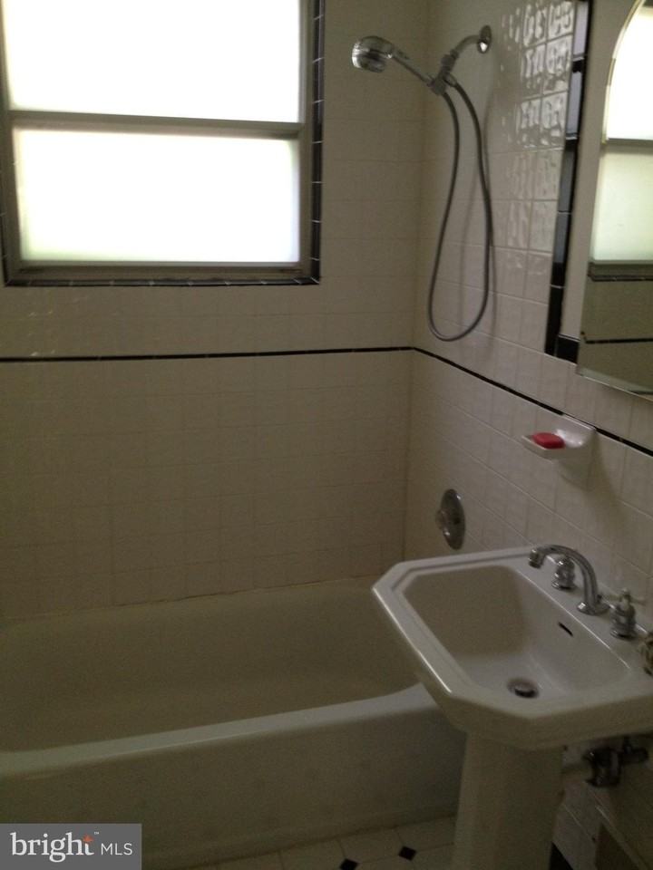 7017 Murray Ln - Photo 5 of 30