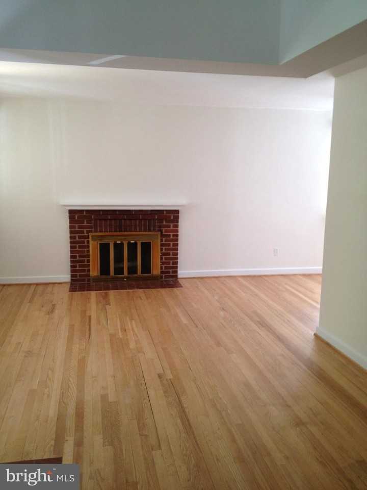 7017 Murray Ln - Photo 7 of 30