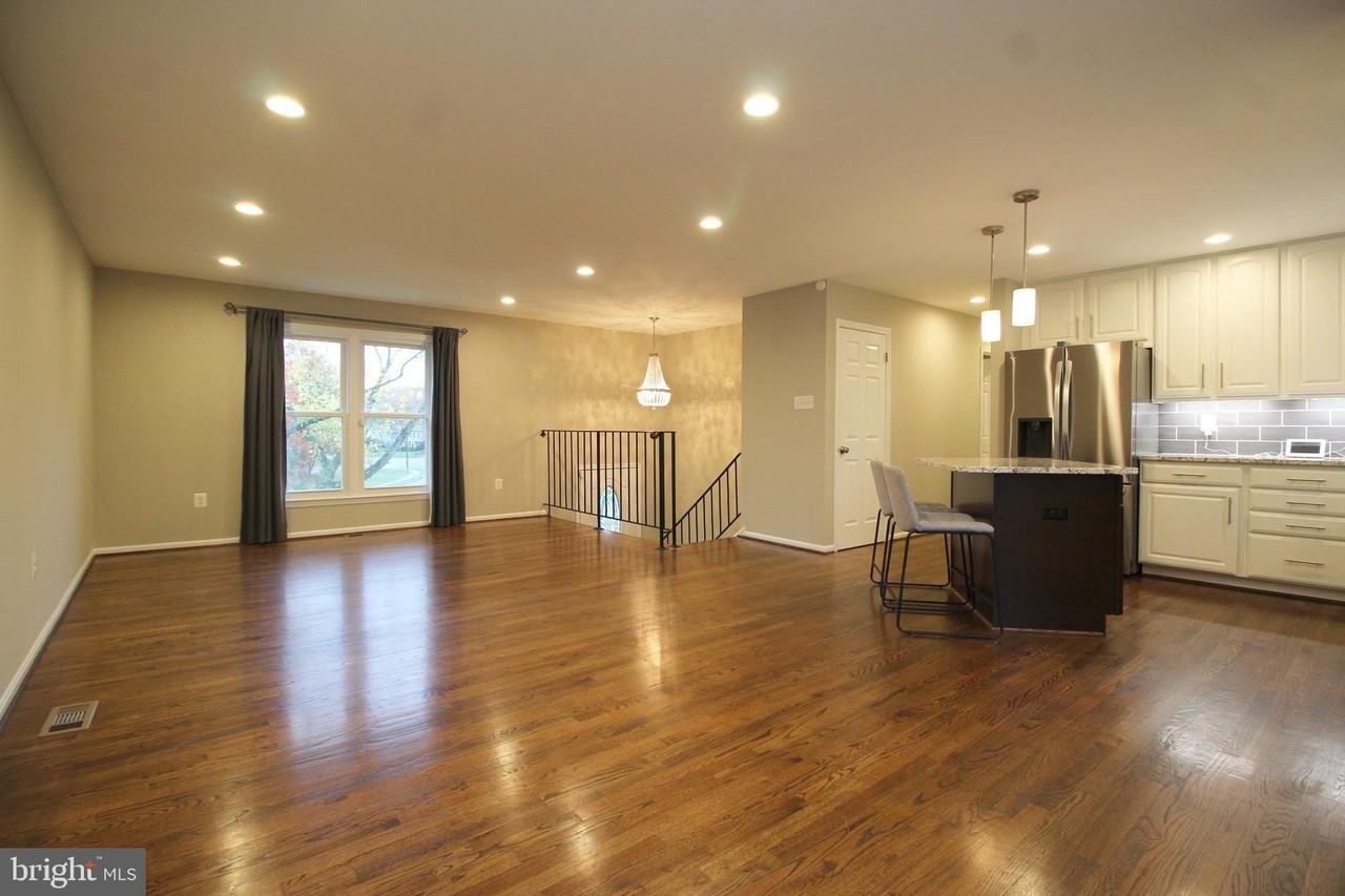 4500 Lantern Pl - Photo 4 of 30