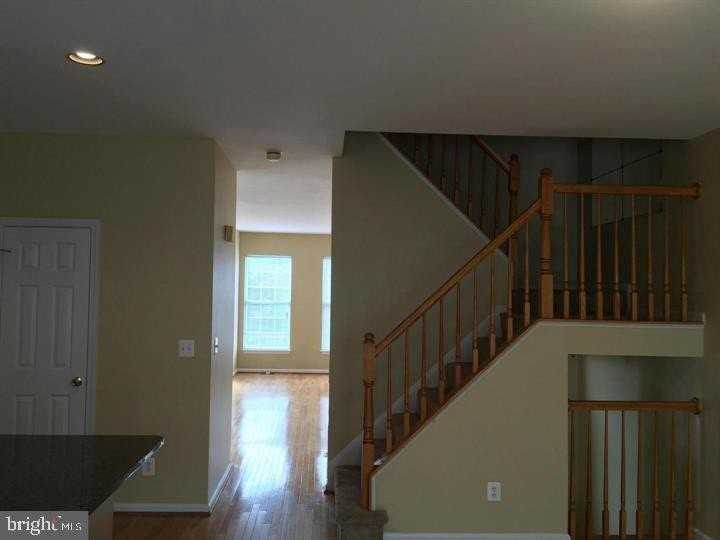2519 James Monroe Cir - Photo 7 of 8