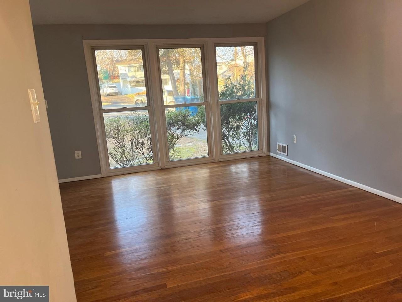 6323 Fenton Ct - Photo 6 of 29