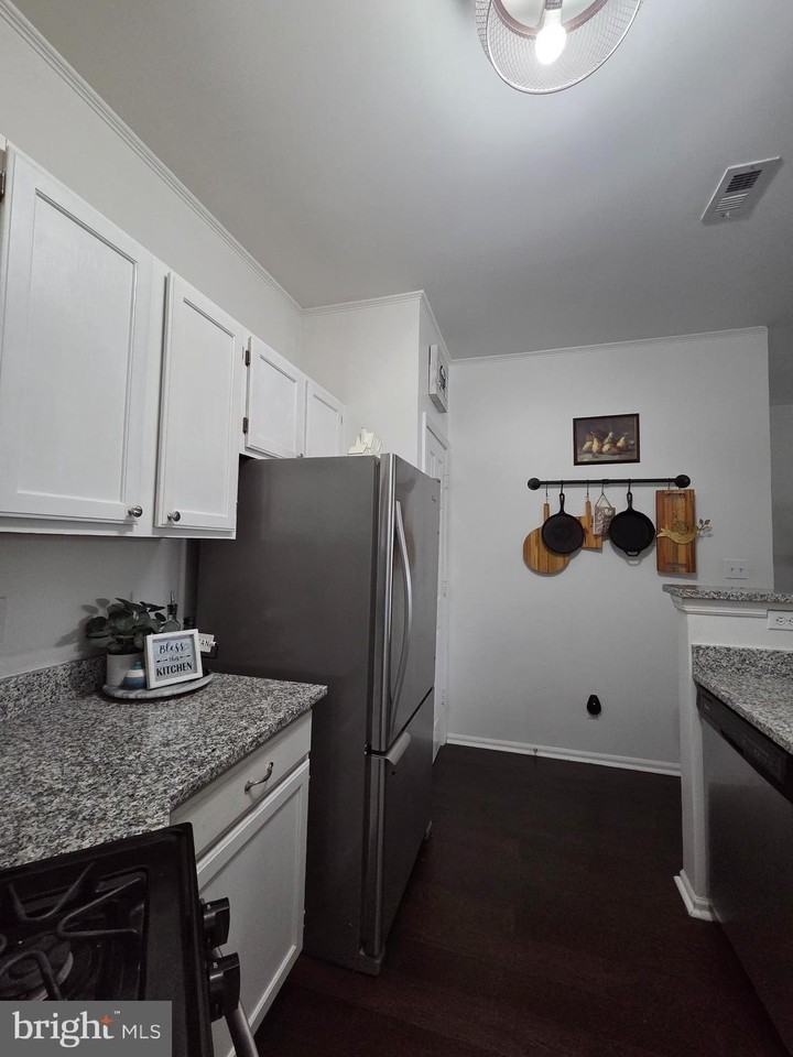 14322 Climbing Rose Way Apt 301 - Photo 7 of 24