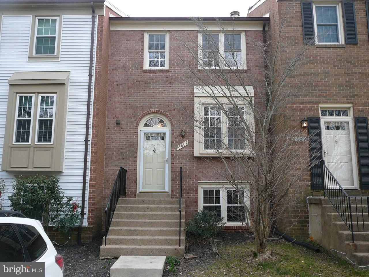 8607 Dellway Ln - Photo 2 of 9