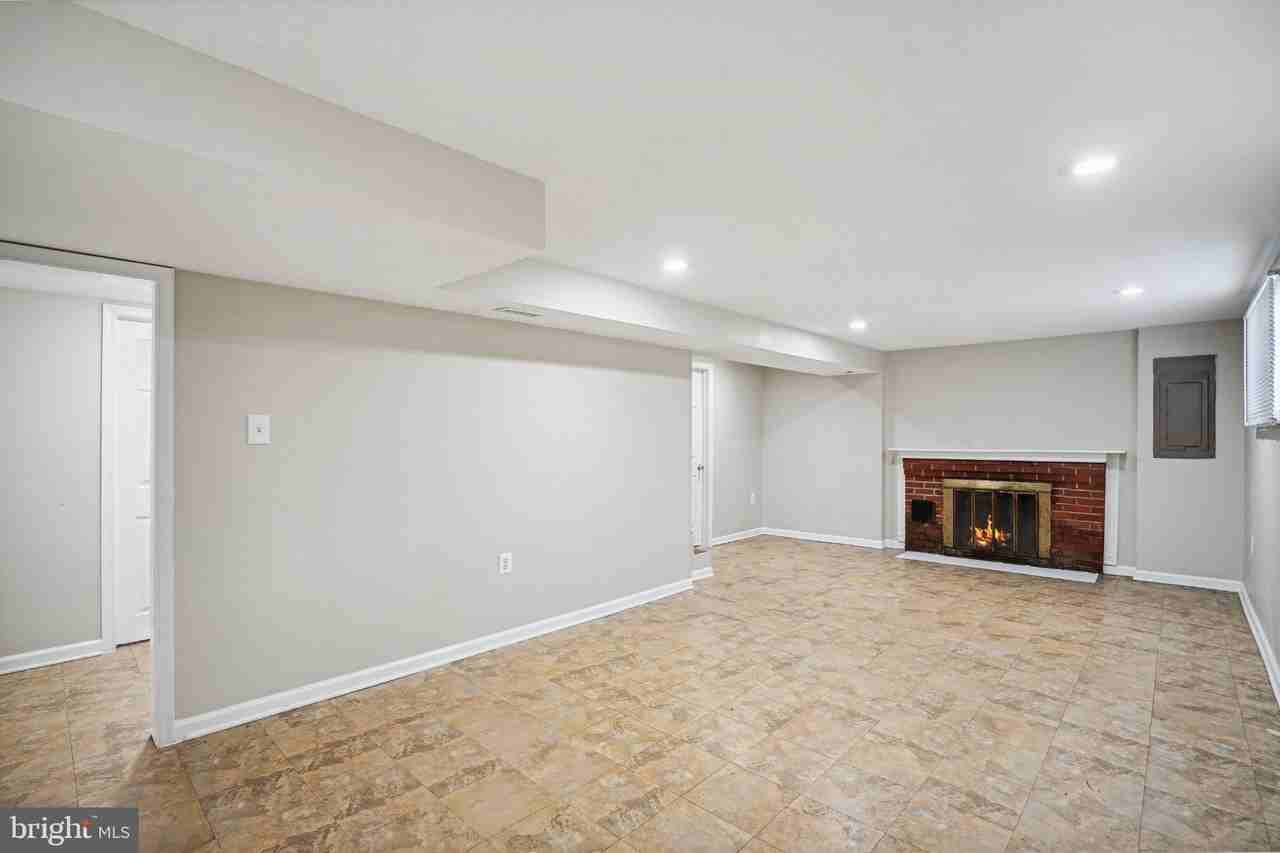 4107 Javins Dr - Photo 5 of 20