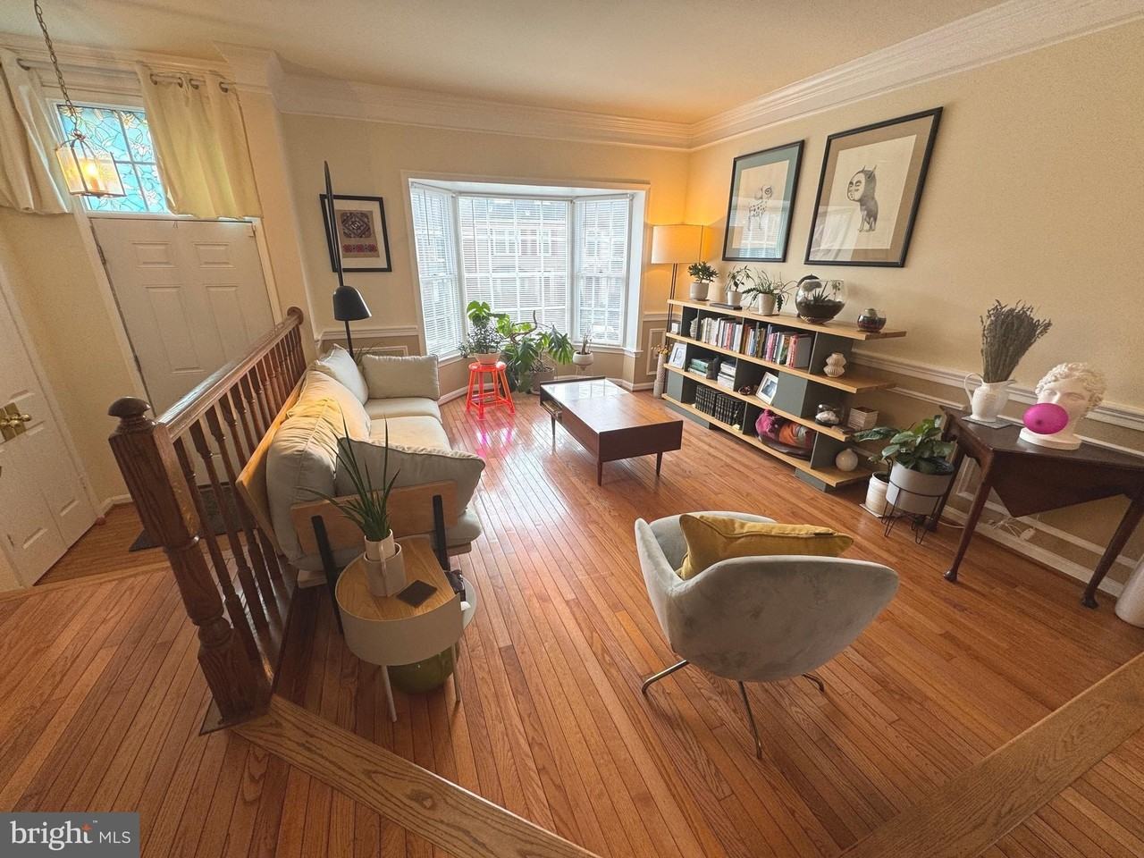 8732 Stone Hill Pl - Photo 4 of 28