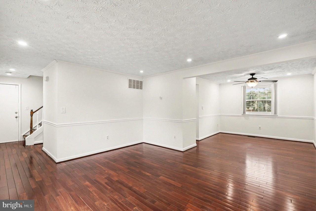 1101 Wintrol Ct - Photo 5 of 26