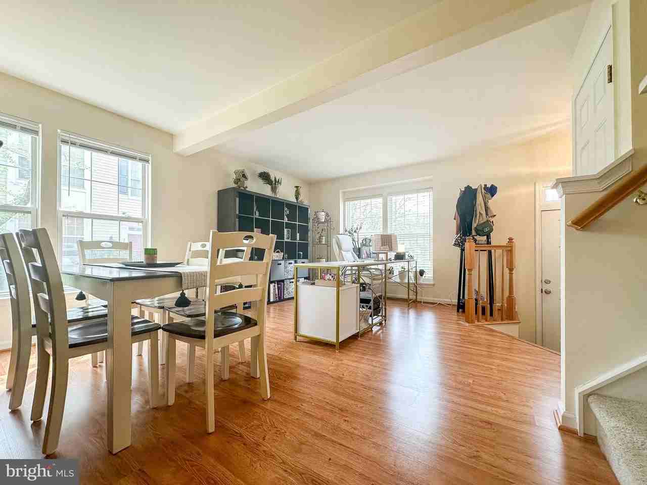 14358 Haysickle Ct - Photo 5 of 49