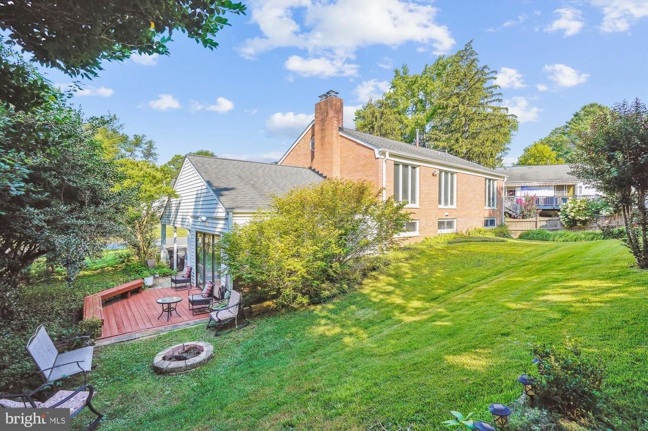 1803 Rupert St - Photo 2 of 20