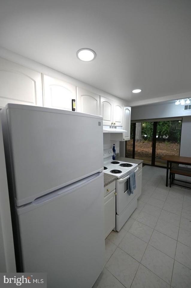 2237 Castle Rock Sq Apt 1b - Photo 6 of 30