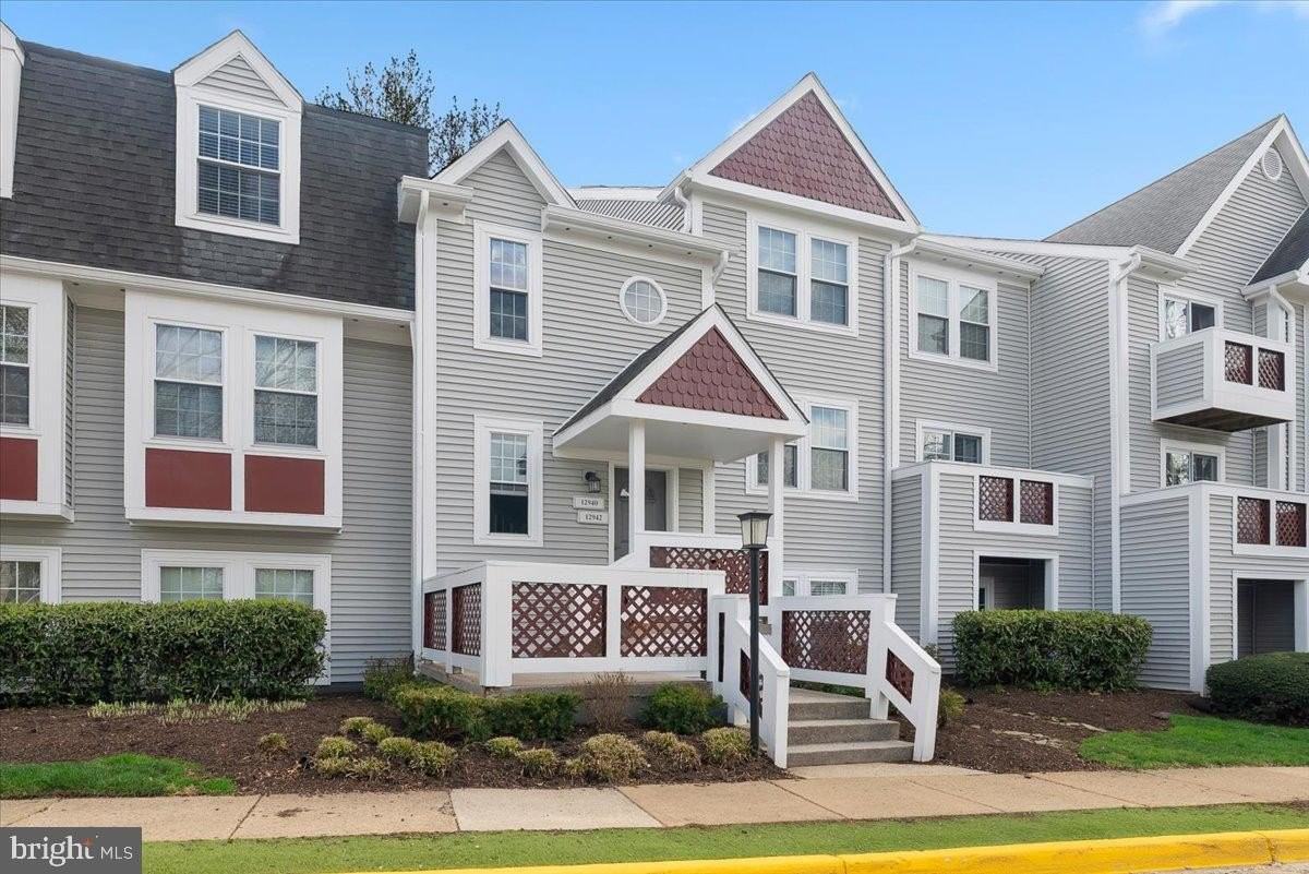 12942A Grays Pointe Rd Unit 12942a - Photo 2 of 22