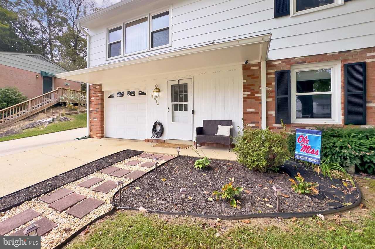 8614 Arley Dr - Photo 4 of 48