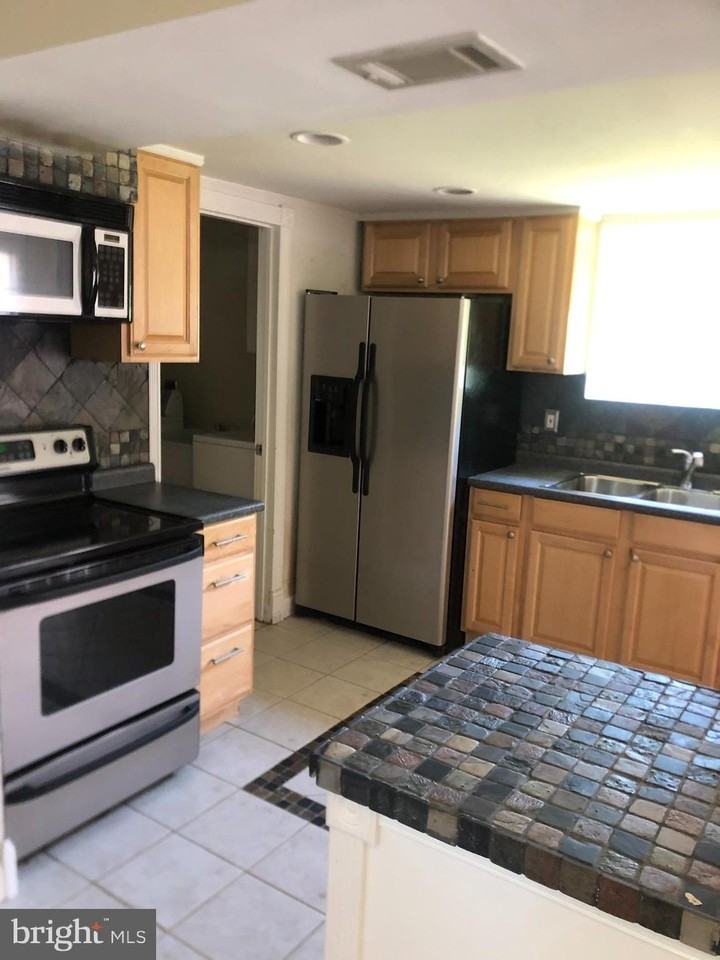 1403 Skyhaven Ct - Photo 4 of 26