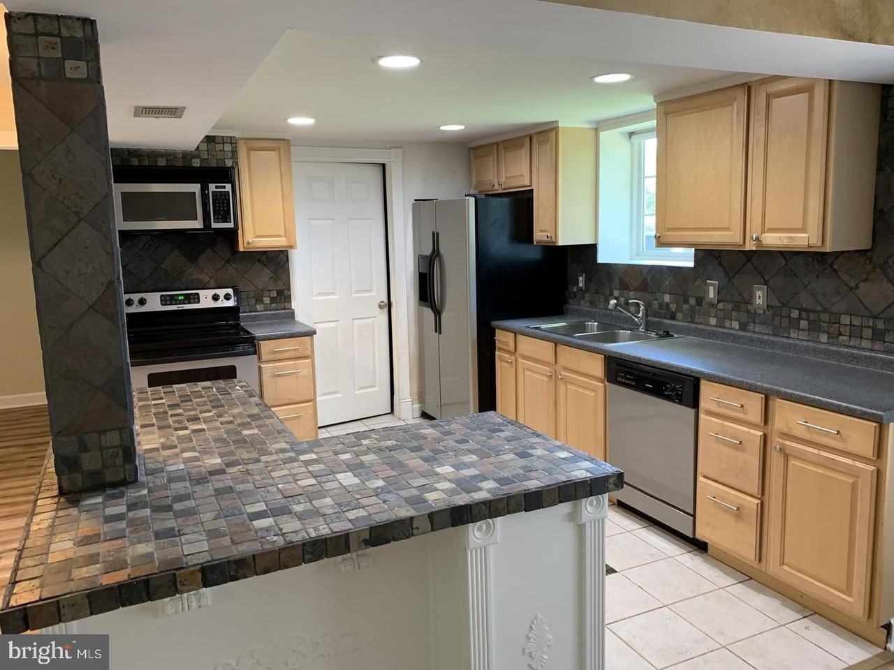 1403 Skyhaven Ct - Photo 5 of 26