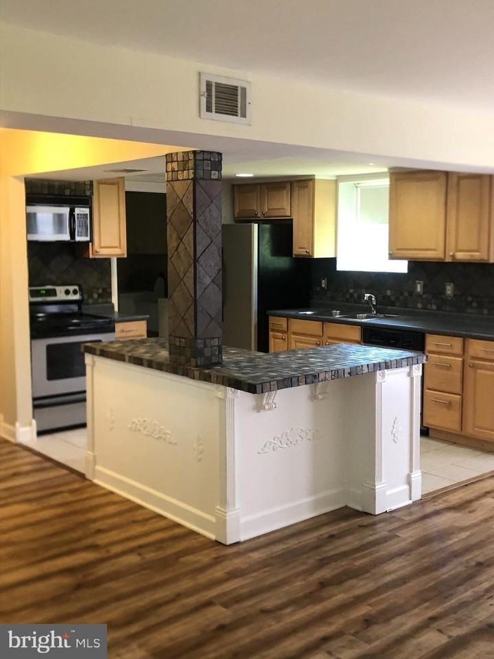 1403 Skyhaven Ct - Photo 7 of 26