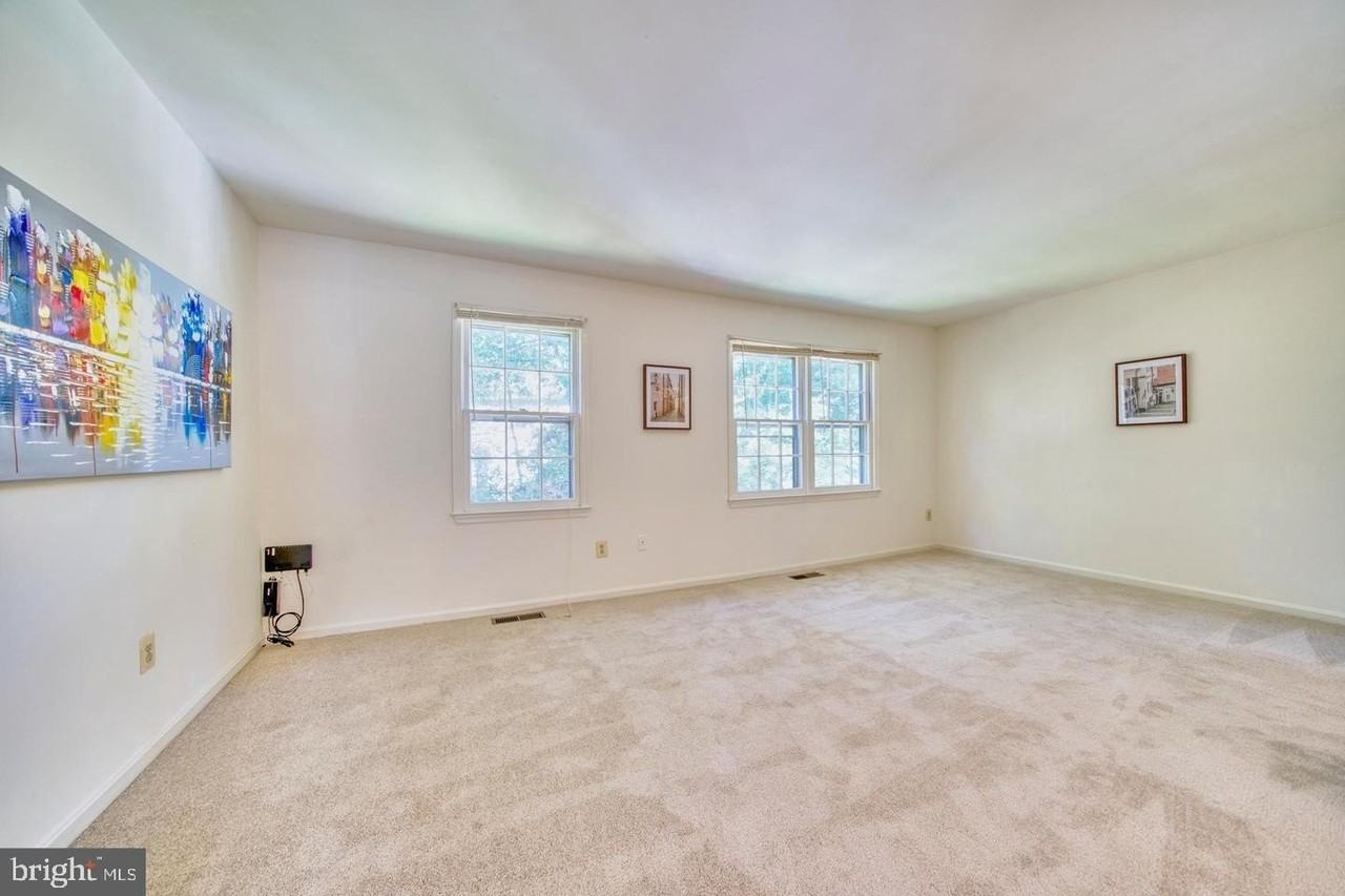 4936 Mcfarland Dr - Photo 3 of 20