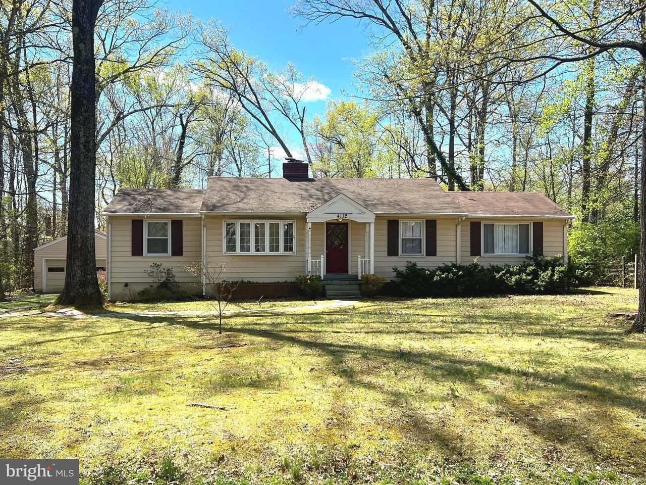 4112 Elizabeth Ln - Photo 2 of 23